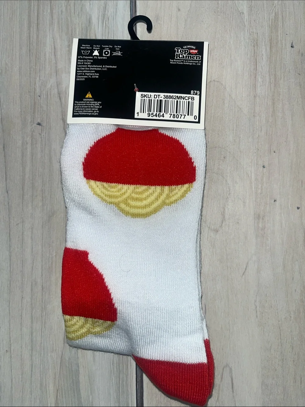 Men’s Nissin Top Ramen™ Novelty Crew socks - choose 1